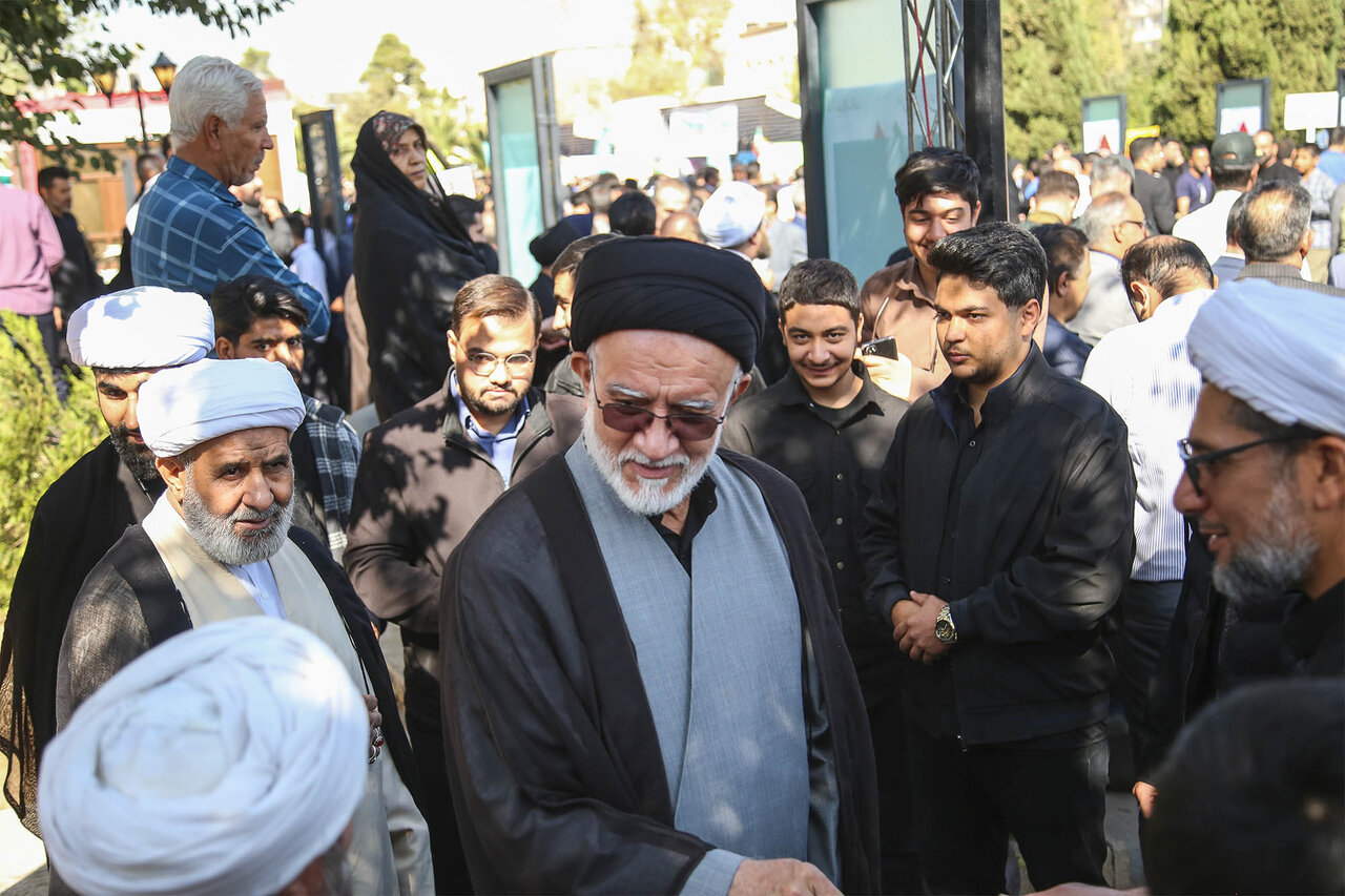 ۱۳ آبان نماد ایستادگی ملت ایران در برابر استکبار است