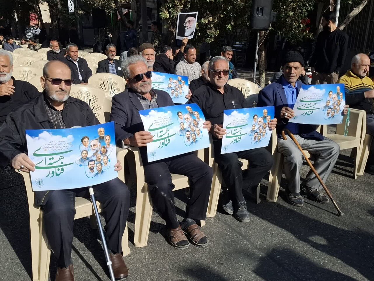 یوم الله ۱۳ آبان در کاشان با طنین شعار «مرگ بر آمریکا» در کاشان برگزار شد+عکس