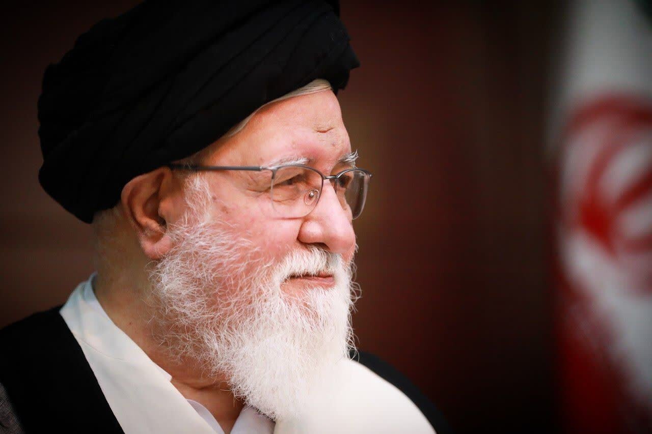 حضرت فاطمه زهرا(س) محور تداوم امامت و نماد مقاومت امت اسلامی است