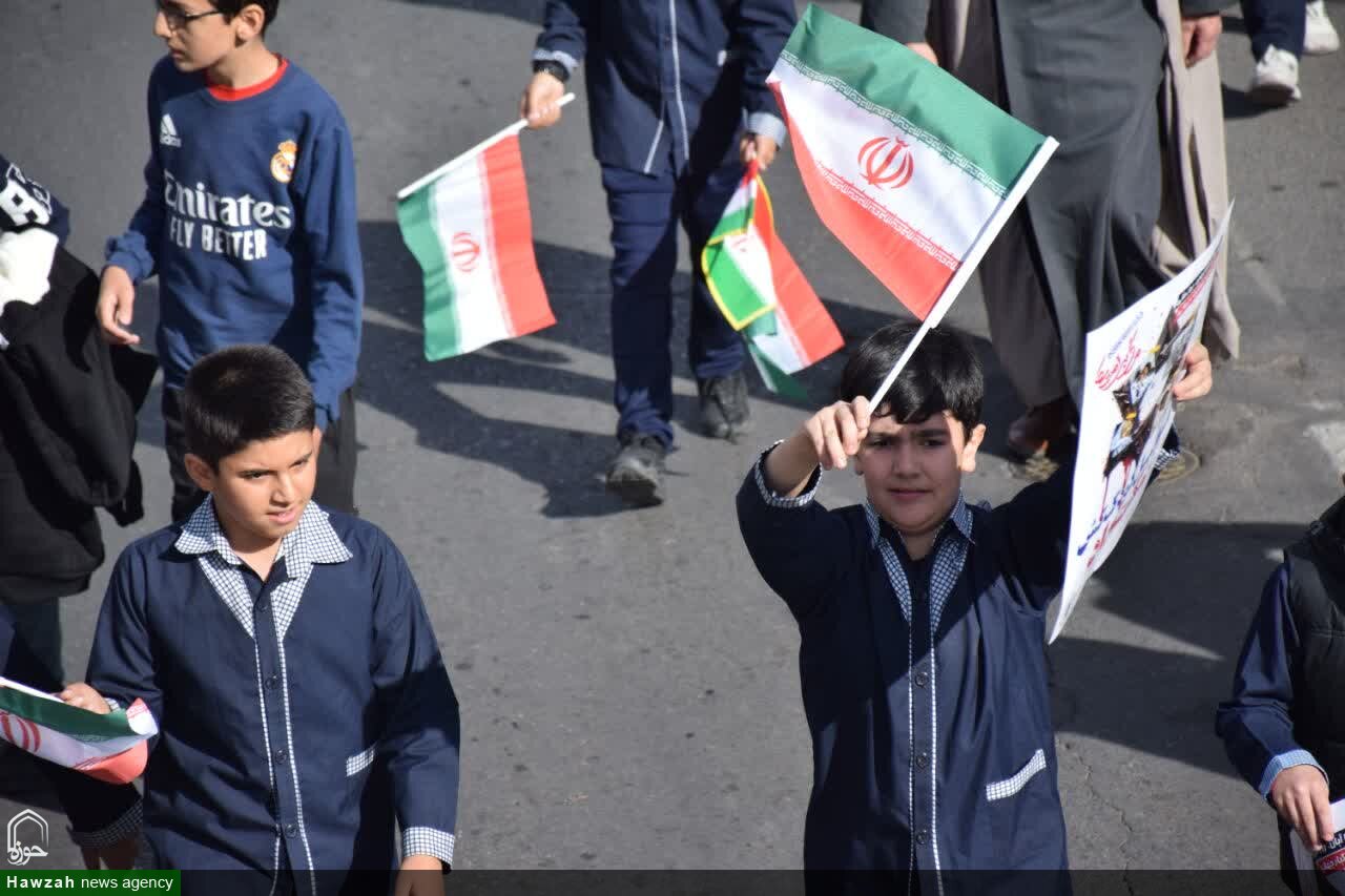 فیلم| راهپیمایی ۱۳ آبان در بخش کاکی