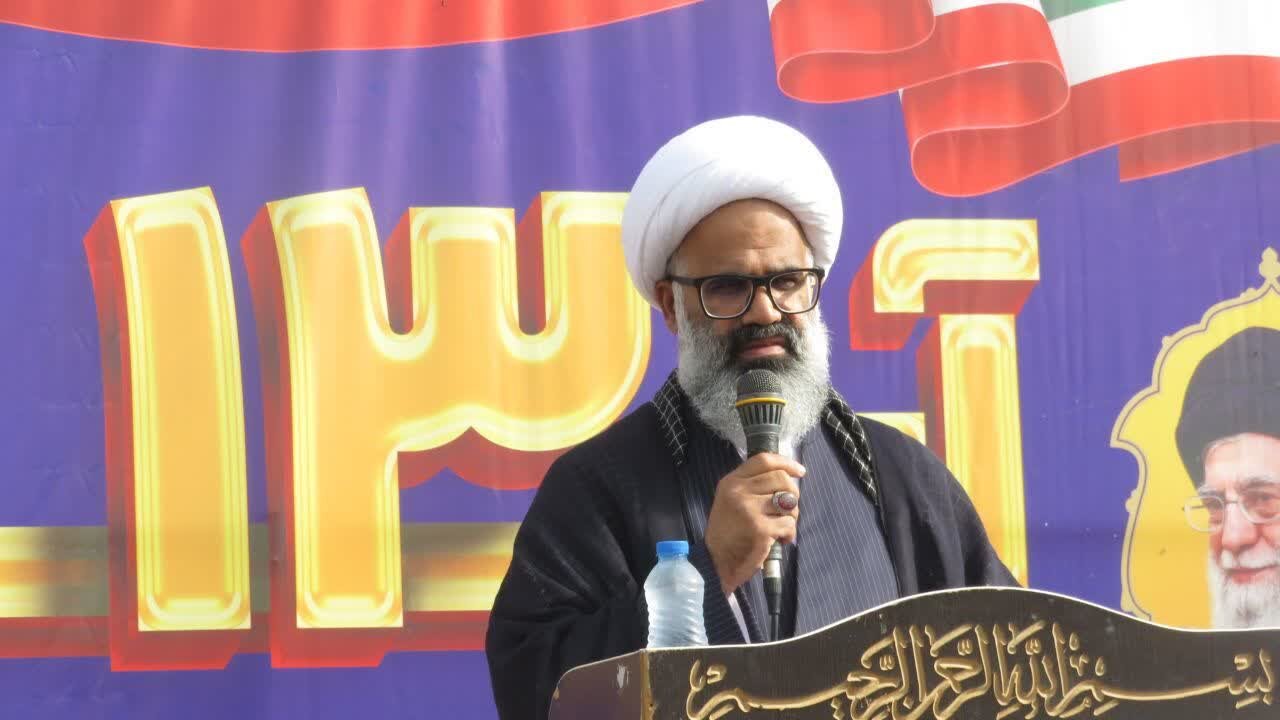 تصاویر/ راهپیمایی روز دانش آموز و بزرگداشت ۱۳ آبان در شهر کهنوج