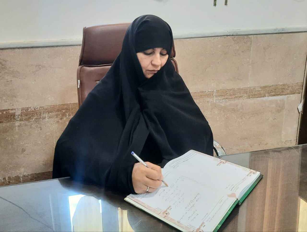 حوزه‌های علمیه باید پیام مقاومت را به نوجوانان منتقل کنند