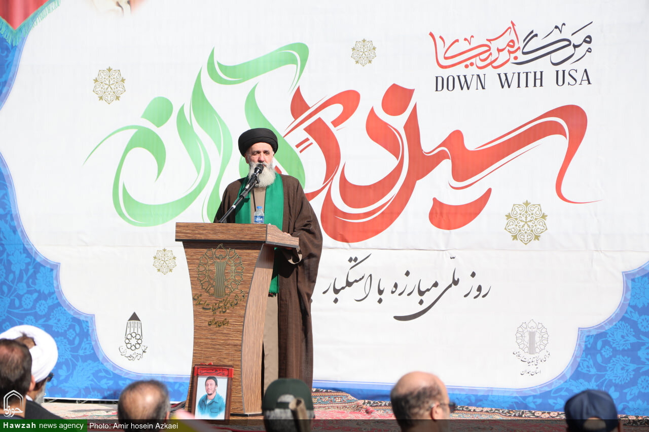 جمهوری اسلامی با منطق «هیهات مناالذله» در برابر نظام سلطه ایستاده است