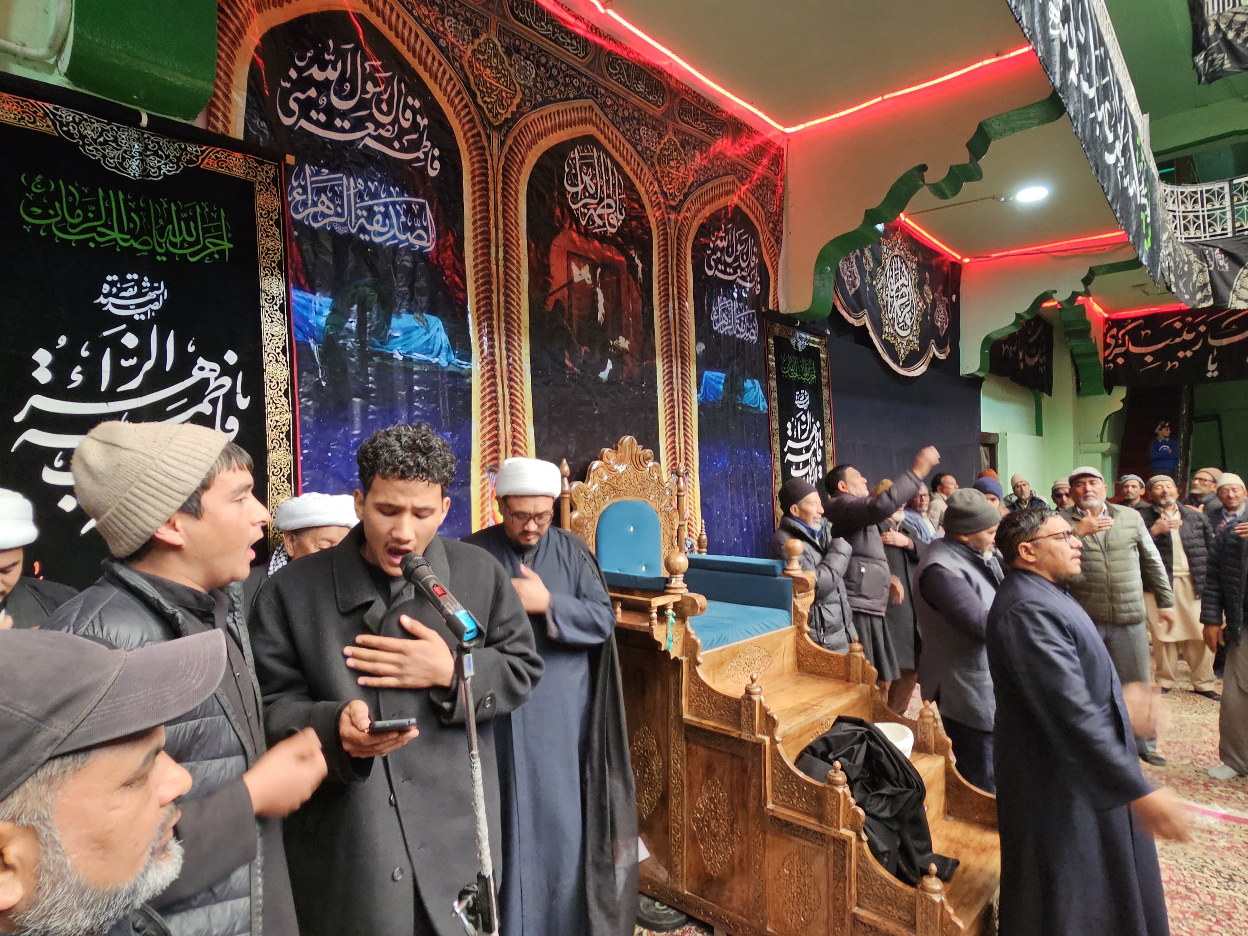 تصاویر/ کرگل لداخ میں جمعیتِ العلماء اثنا عشری کے تحت ایام فاطمیہ کی مناسبت سے مجالس کا انعقاد