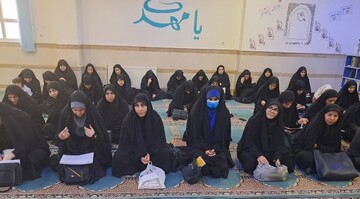 برگزاری نشست بصیرتی در مدرسه علمیه بنت‌الرسول الشتر