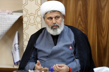 حوزه‌ علمیه با تمام ظرفیت وارد میدان دفاع مقدس سوم شد / برپایی ۳۰۰ موکب در مدارس علمیه / فعالیت تبیینی شبکه تبلیغی ۴۰ هزار نفره