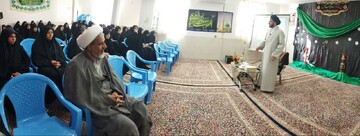 تصاویر/ کارگاه تبیینی، تحلیلی، بصیرتی در مدرسه علمیه الزهرا شهداد