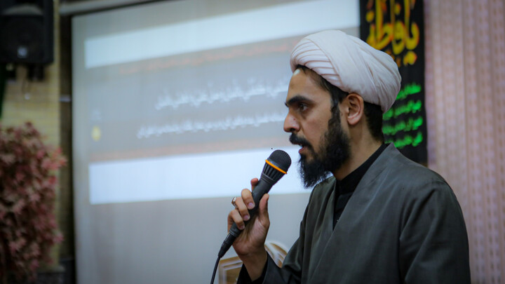 تصاویر/روز اول مراسم سوگواری ایام شهادت حضرت زهرا (س) در مسجد مدرسه آیت‌الله آخوند