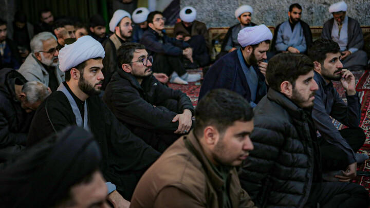 تصاویر/روز اول مراسم سوگواری ایام شهادت حضرت زهرا (س) در مسجد مدرسه آیت‌الله آخوند