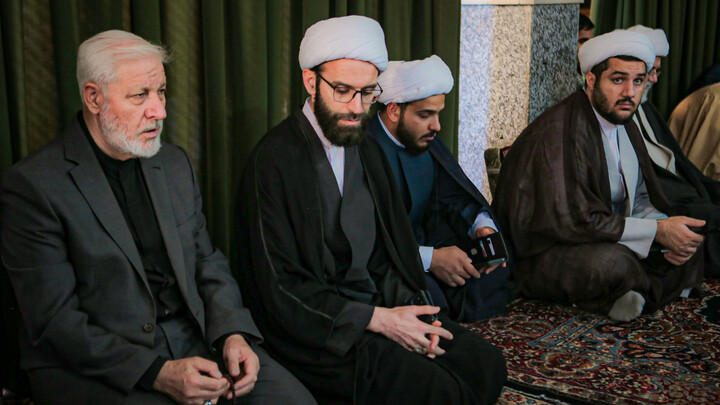 تصاویر/روز اول مراسم سوگواری ایام شهادت حضرت زهرا (س) در مسجد مدرسه آیت‌الله آخوند