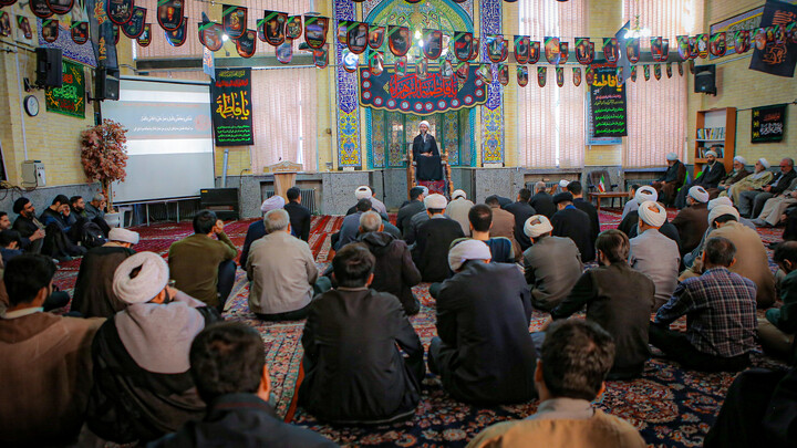 تصاویر/روز اول مراسم سوگواری ایام شهادت حضرت زهرا (س) در مسجد مدرسه آیت‌الله آخوند