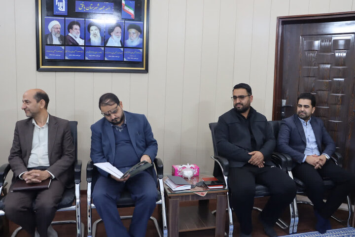 تصاویر/ دیدار مدیر کل بنیاد شهید استان یزد با امام جمعه شهرستان بافق