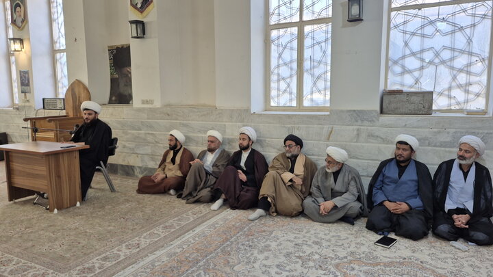 تصاویر/ نشست توجیهی و انگیزشی آزمون استعدادهای برتر حوزه در کاشان