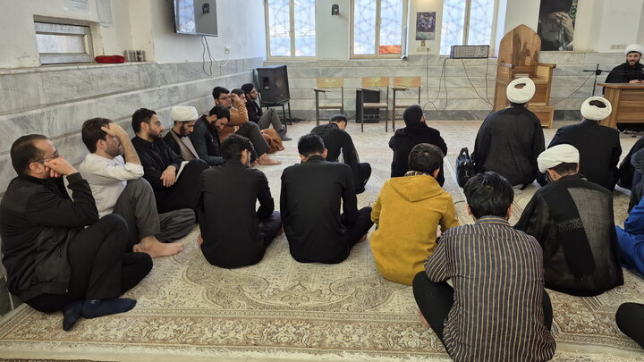 تصاویر/ نشست توجیهی و انگیزشی آزمون استعدادهای برتر حوزه در کاشان