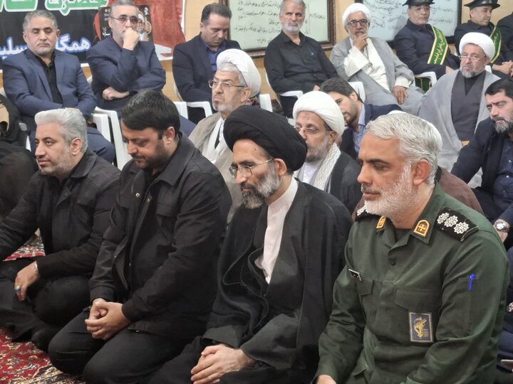 تصاویر/عزاداری سالروز شهادت حضرت فاطمه زهرا(س) ازطرف نماینده ولی فقیه درکاشان