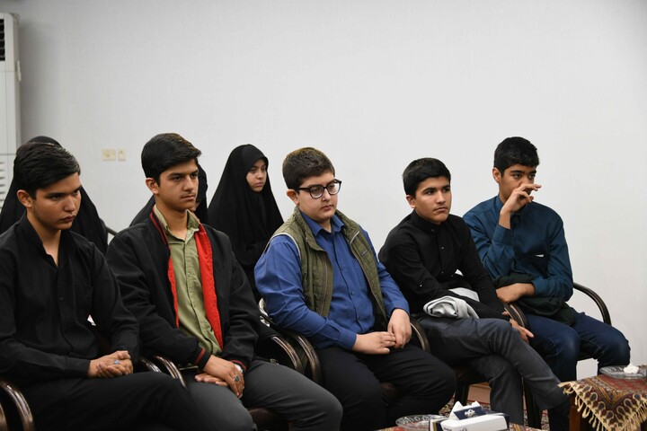 تصاویر| دیدار انجمن های اسلامی دانش آموزان با امام جمعه اصفهان