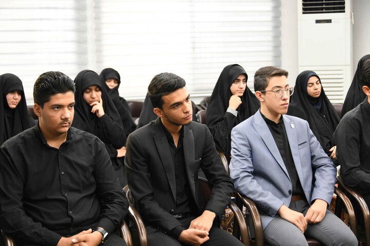 تصاویر| دیدار انجمن های اسلامی دانش آموزان با امام جمعه اصفهان