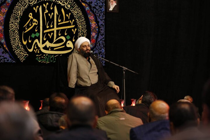 تصاویر/ مراسم سوگواری شهادت حضرت زهرا(س) در حسینیه آیت الله حقشناس