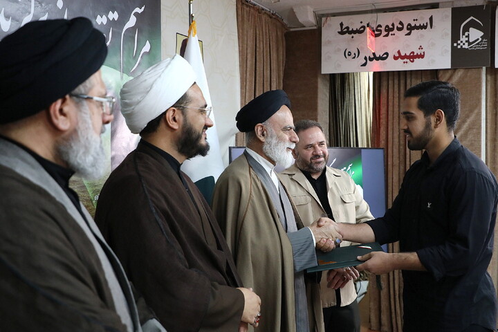 تصاویر/ مراسم قدیر از آثار برتر پویش به وقت اربعین