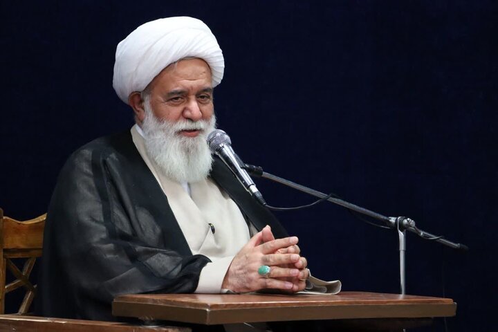 ایران و امریکہ کا ٹکراؤ دراصل نور اور ظلمت اور حق و باطل کا تقابل ہے: استاد رشاد