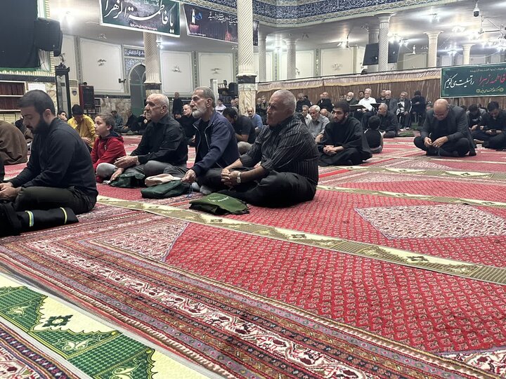 تصاویر/ محفل انس با قرآن و سوگواری فاطمی در مسجد ولیعصر(عج)