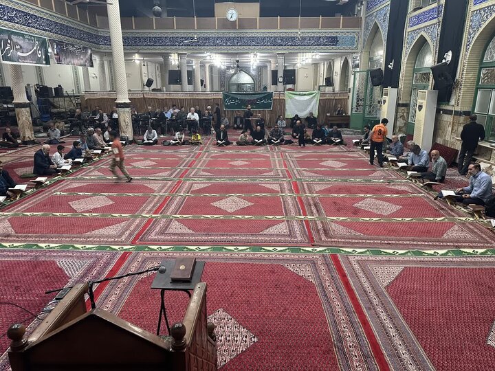 تصاویر/ محفل انس با قرآن و سوگواری فاطمی در مسجد ولیعصر(عج)