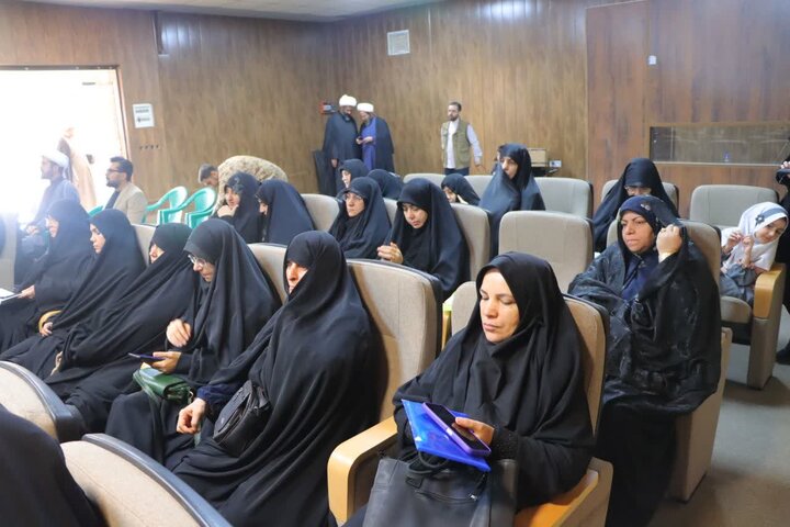 تصاویر/ همایش و کارگاه آموزشی و مهارتی جوانی جمعیت و فرزندآوری در اسلامشهر