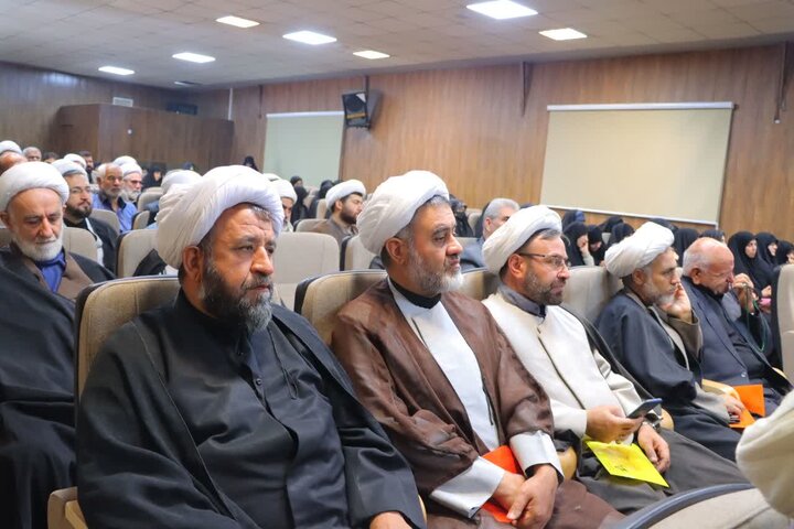 تصاویر/ همایش و کارگاه آموزشی و مهارتی جوانی جمعیت و فرزندآوری در اسلامشهر