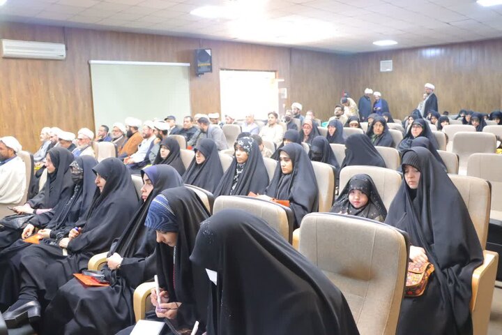 تصاویر/ همایش و کارگاه آموزشی و مهارتی جوانی جمعیت و فرزندآوری در اسلامشهر