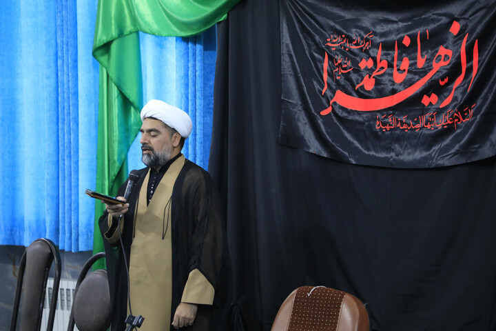 تصاویر|  درس اخلاق در مدرسه علمیه نرجس(س) بیرجند