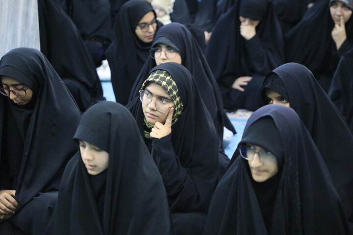 تصاویر|  درس اخلاق در مدرسه علمیه نرجس(س) بیرجند