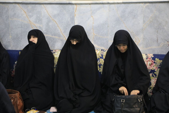 تصاویر|  درس اخلاق در مدرسه علمیه نرجس(س) بیرجند