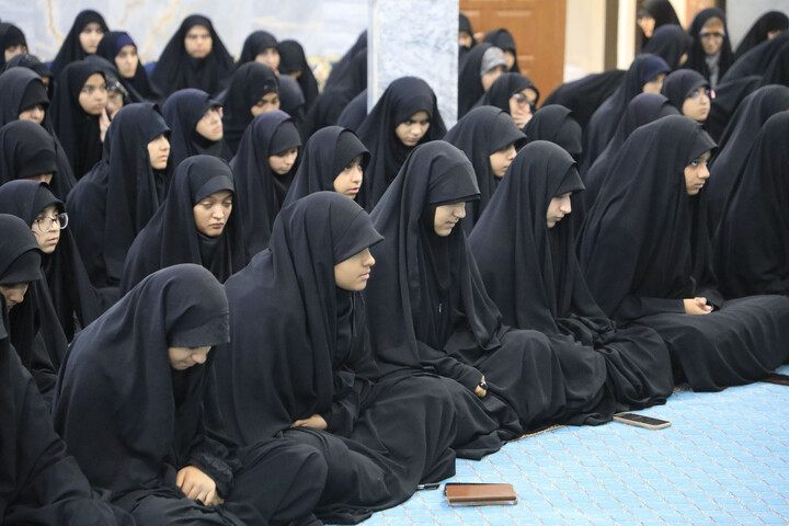 تصاویر|  درس اخلاق در مدرسه علمیه نرجس(س) بیرجند