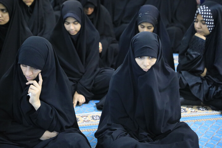 تصاویر|  درس اخلاق در مدرسه علمیه نرجس(س) بیرجند