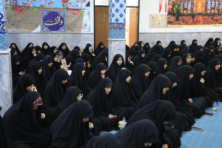 تصاویر|  درس اخلاق در مدرسه علمیه نرجس(س) بیرجند