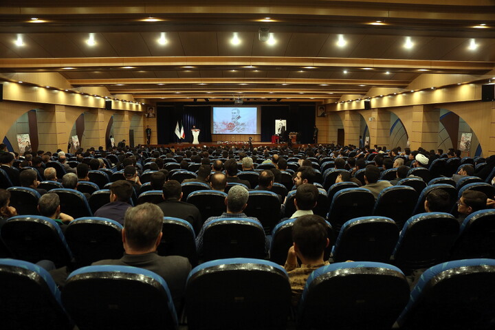 تصاویر/ آیین کنگره شهدای ماندگار استان قم