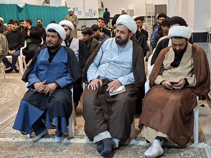 تصاویر/ نشست توجیهی و انگیزشی آزمون استعدادهای برتر حوزه در آران و بیدگل