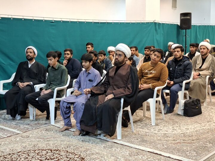 تصاویر/ نشست توجیهی و انگیزشی آزمون استعدادهای برتر حوزه در آران و بیدگل