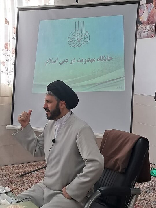 تصاویر/ کارگاه تبیینی، تحلیلی، بصیرتی در مدرسه علمیه الزهرا شهداد