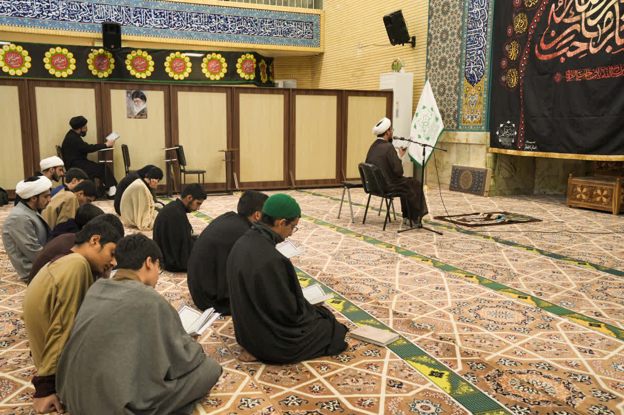 تصاویر/ مراسم زیارت جامعه کبیره طلاب کاظمیه