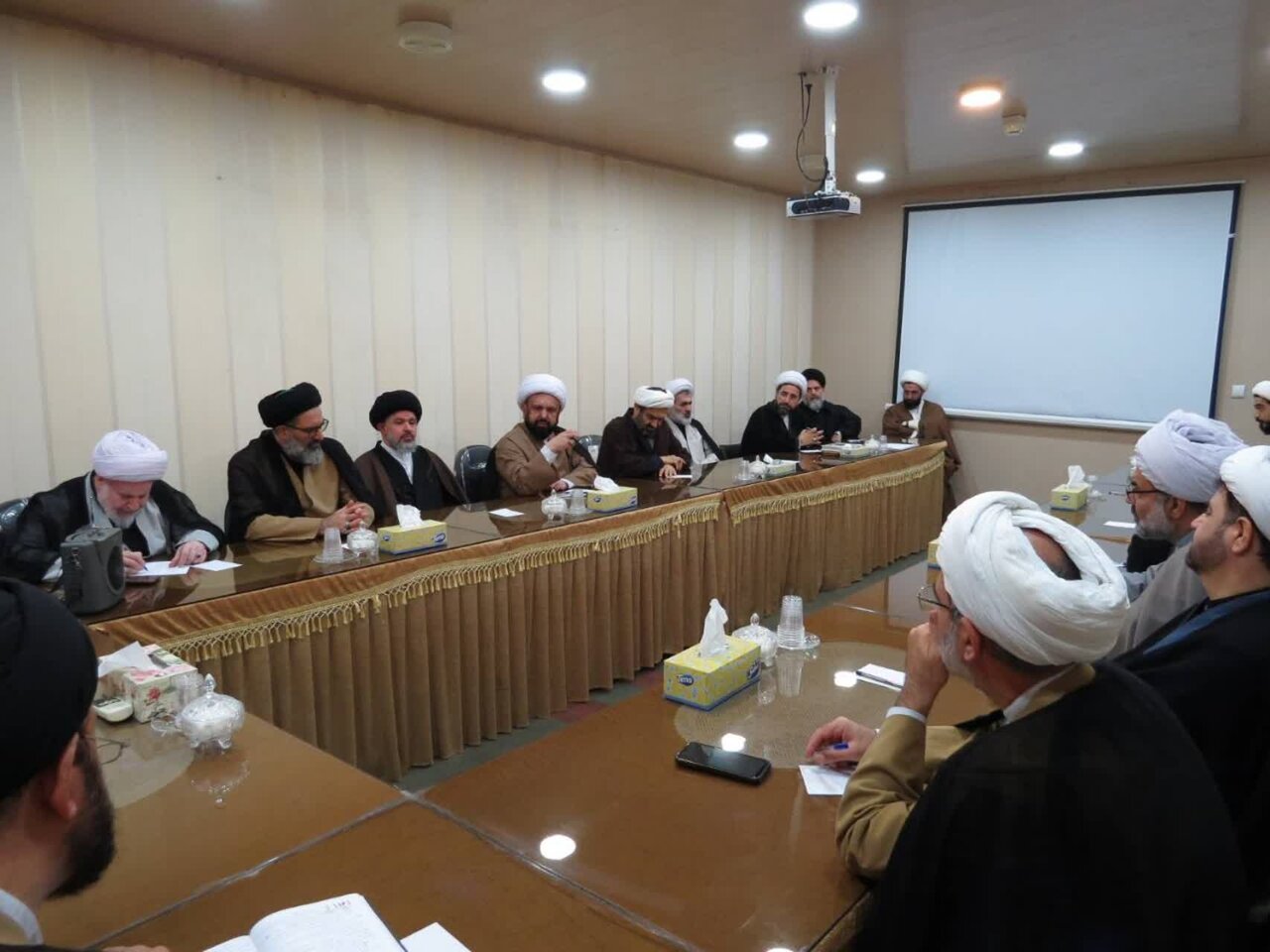 تاکید بر ارتقای معرفت دینی و فرهنگی زائران بیت‌الله‌الحرام