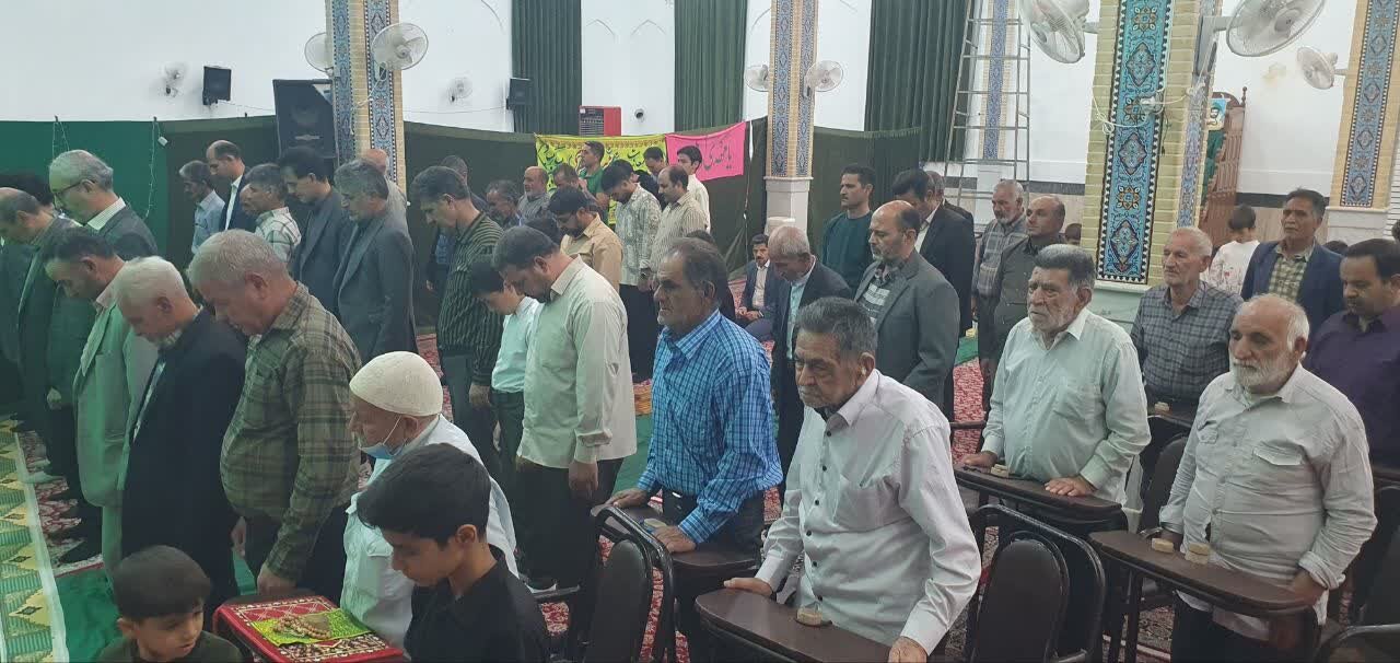 محفل «انس با قرآن» در مسجد روستای علی‌آباد آران و بیدگل برگزار شد