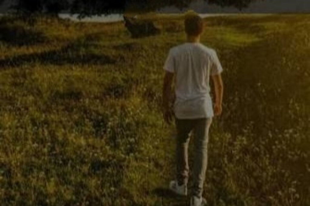 अगर आपकी कोई भी बात या अमल कुफ़्फ़ार को ख़ुश करता है तो आप पैग़म्बर के साथ नहीं हैं