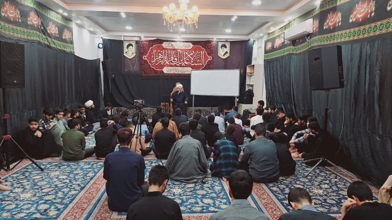 حضرت زهرا(س) خط تمایز حق و باطل پس از رحلت پیامبر(ص) بودند+تصاویر