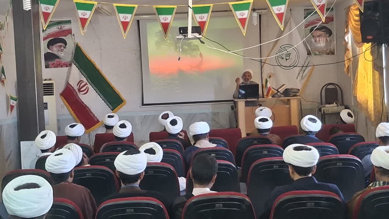 مبلغان باید زبان و ابزار نسل جدید را بشناسند+تصاویر