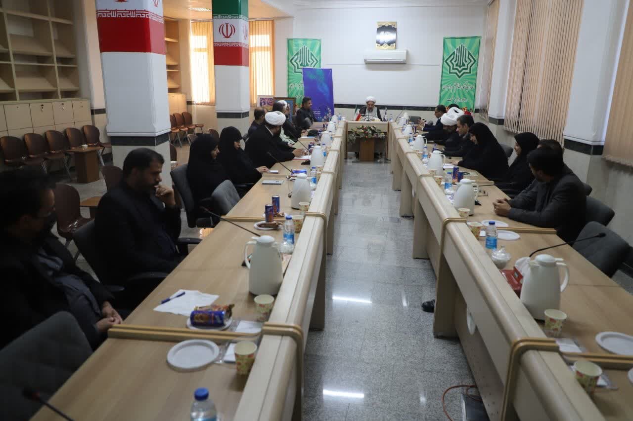 پیشگیری از آسیب‌های فرهنگی بهتر از درمان است