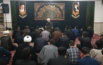 تصاویر/ مراسم عزاداری ایام فاطمیه در مدرسه علمیه امام خمینی (ره) خوی