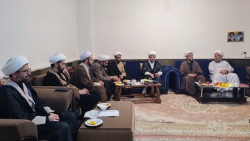تصاویر/ جلسه شورای تهذیب مدرسه علمیه امام علی (ع) سلماس