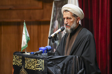 بنیان‌گذار نهاد مقدس توسعه و بازسازی عتبات عالیات شهید سلیمانی بود