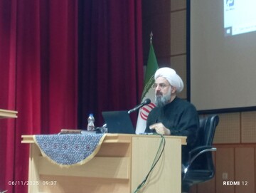 زن در اندیشه اسلامی محور تربیت تمدنی است